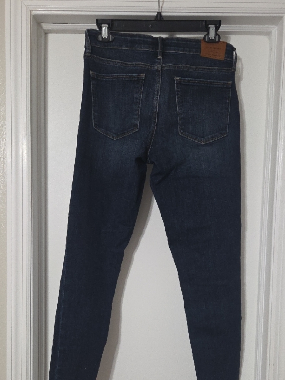 Lucky Ava Skinny Indigo Skinny Jeans with Subtle Fading - Picture 2 of 4